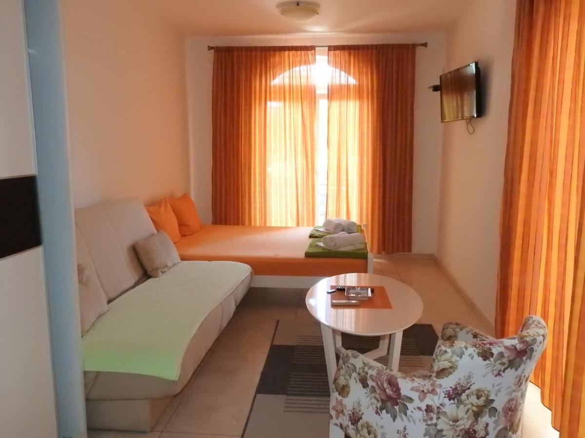 Luna Apartments Budva Exterior foto
